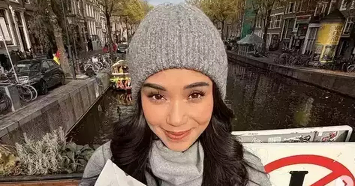 ইন্দোনেশিয়ায় সংগীতশিল্পীর রহস্যজনক মৃত্যু