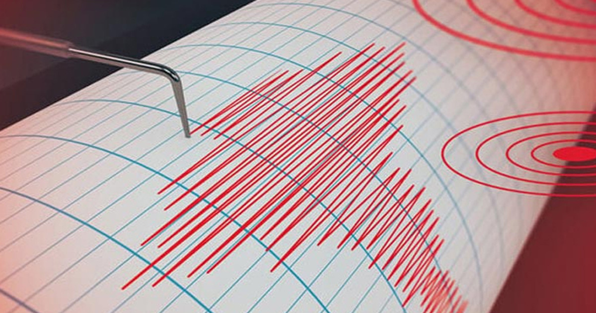 সাড়ে ৪ ঘণ্টায় ১৩বার ভূমিকম্প!
