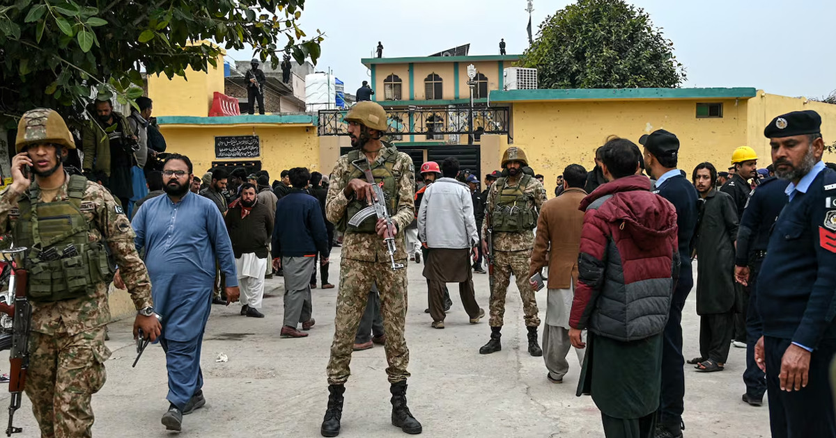 ইসলামাবাদে শিয়া মসজিদে আত্মঘাতী হামলায় নিহত ৩১