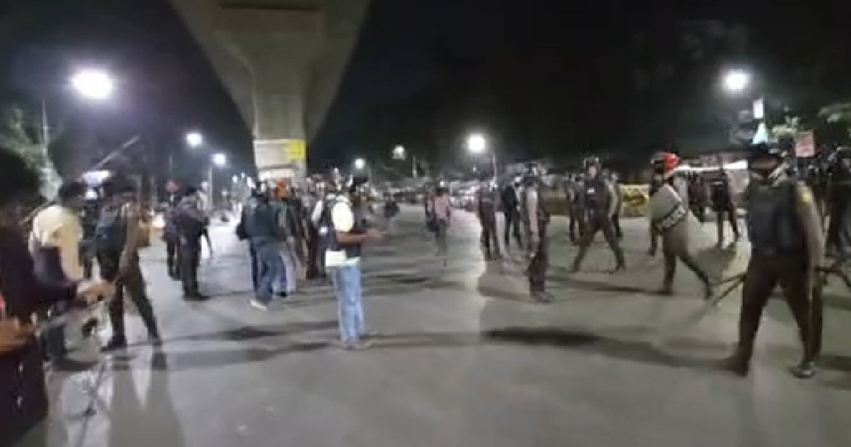 এবার শাহবাগে পুলিশ-ইনকিলাব মঞ্চের সংঘর্ষ