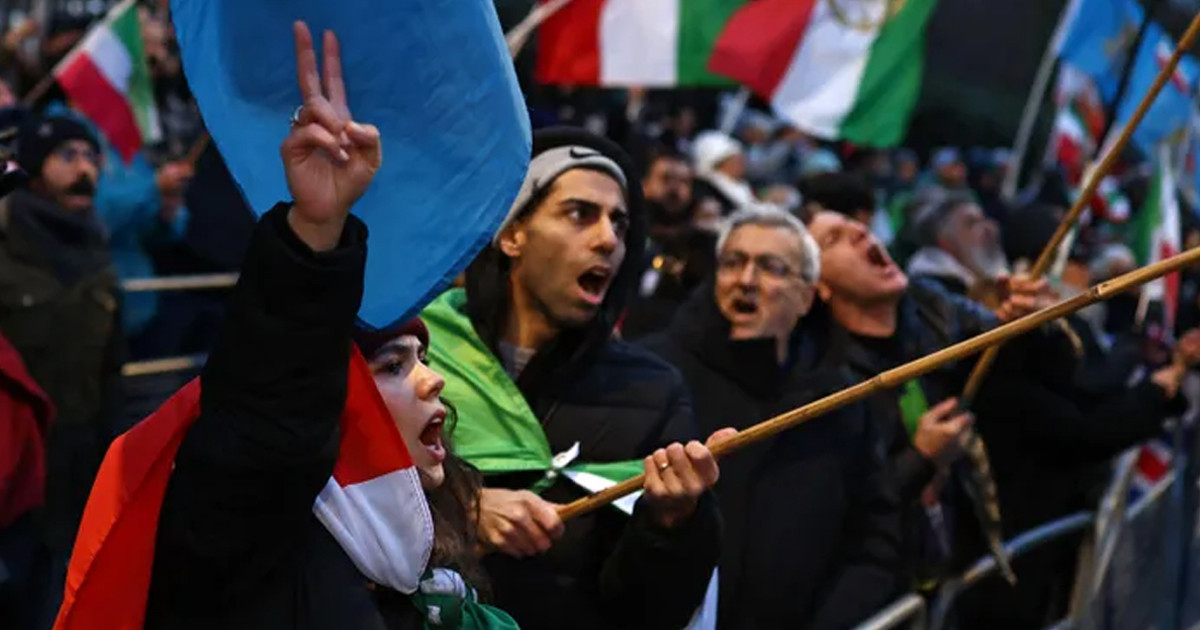 মার্কিন নাগরিকদের অবিলম্বে ইরান ছাড়ার নির্দেশ