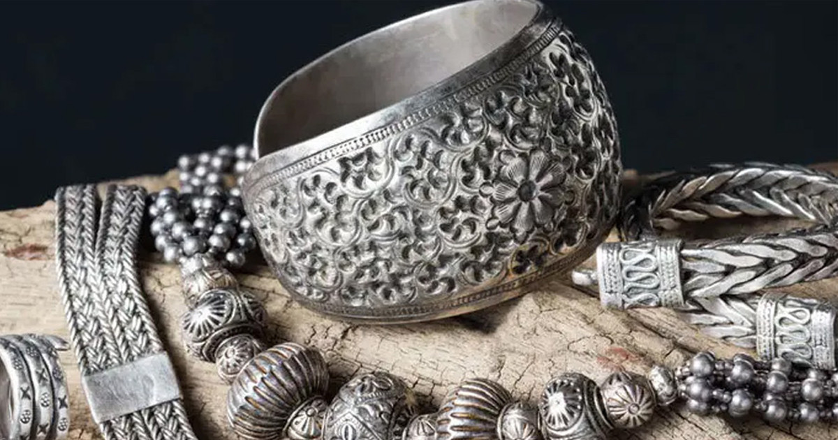 আজ স্বর্ণের দামে বড় লাফ, রুপার কি অবস্থা?