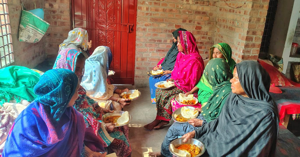 ঝিনাইদহে বৃদ্ধাশ্রমে বসুন্ধরা শুভসংঘের মানবিক আয়োজন