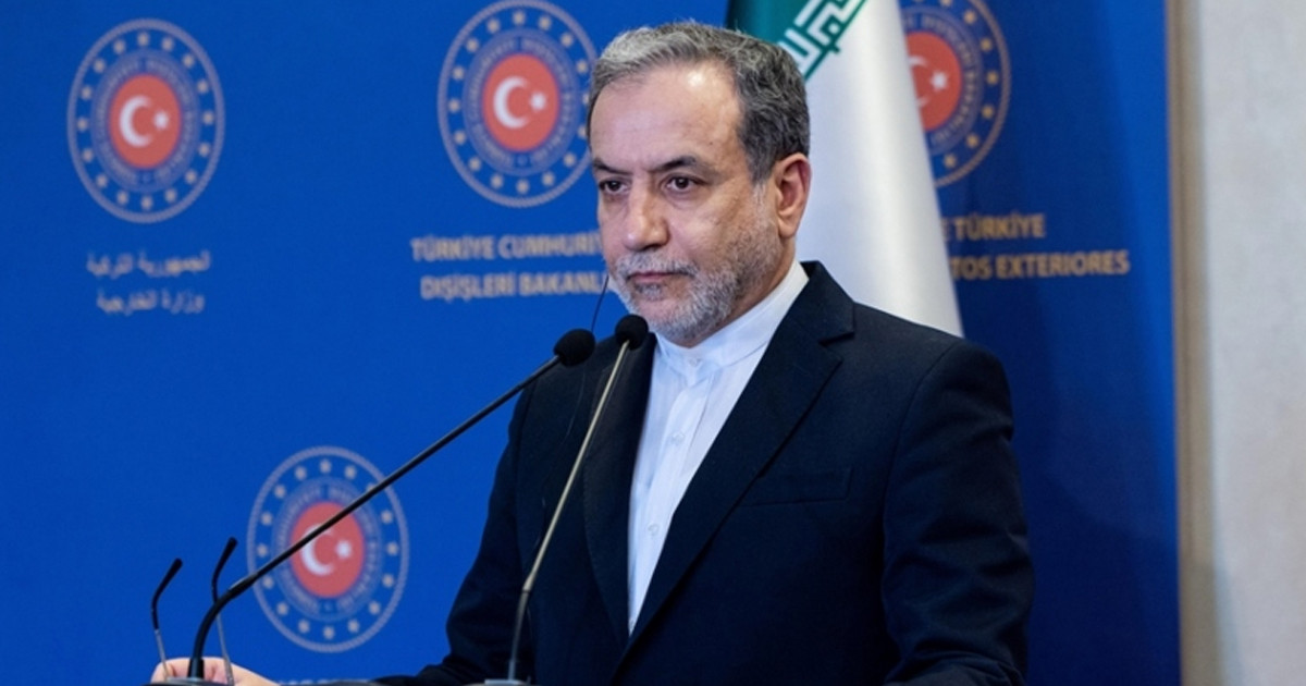 ‘যুক্তরাষ্ট্র হামলা চালালে মার্কিন সামরিক ঘাঁটিগুলোতে পাল্টা আঘাত হানবে ইরান’