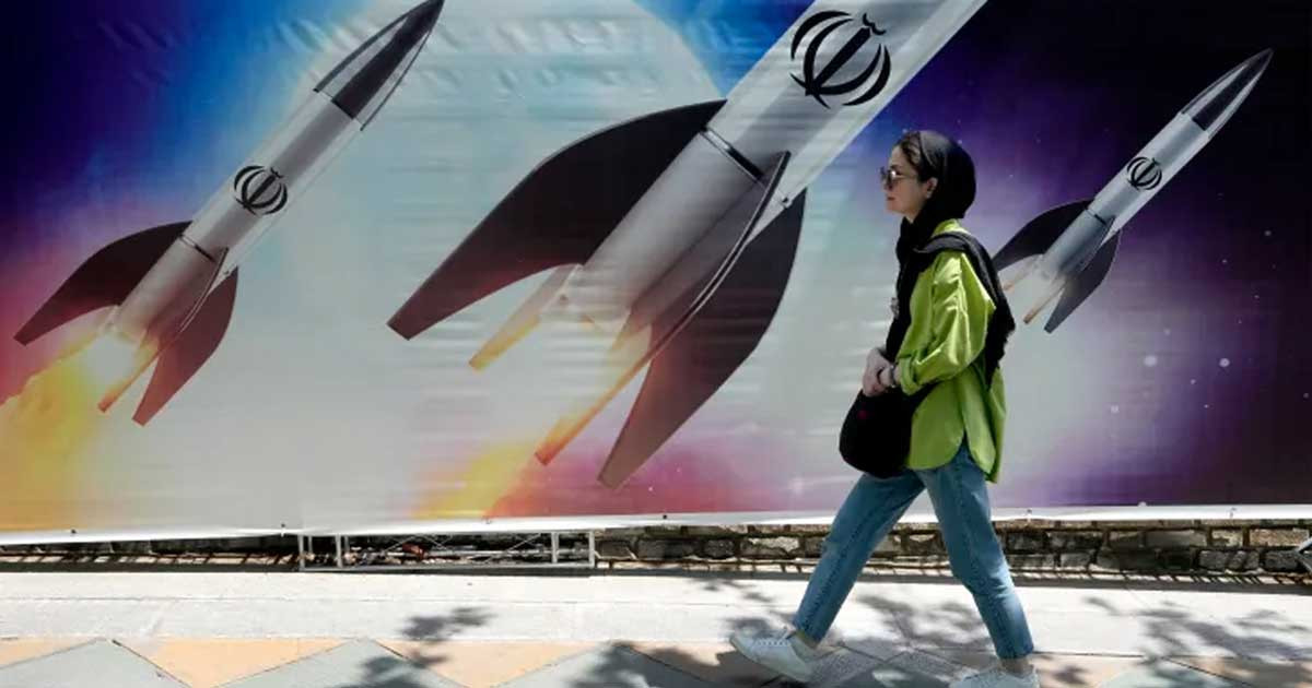 ক্ষেপণাস্ত্র কর্মসূচি নিয়ে কোনো আলোচনা নয়, যুক্তরাষ্ট্রকে ইরান