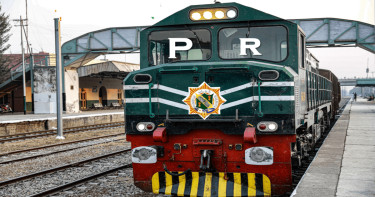 কম দামে পাকিস্তান থেকে রেলযান কিনতে আগ্রহী বাংলাদেশ