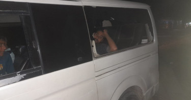 নারায়ণগঞ্জ-২ আসনে স্বতন্ত্র প্রার্থীর গাড়িবহরে হামলা-ভাঙচুর