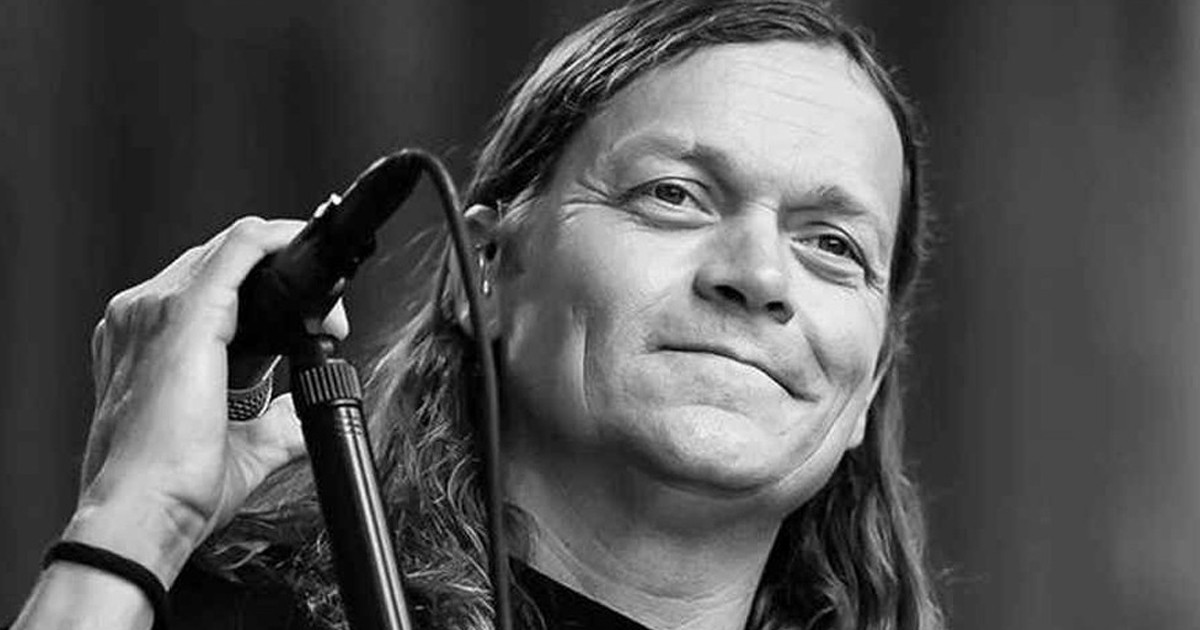 মারা গেছেন রকস্টার ব্র্যাড আর্নল্ড