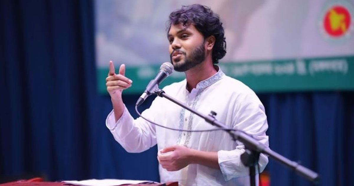 শহীদ শরীফ ওসমান হাদির পরিবারকে ফ্ল্যাটের দলিল হস্তান্তর করলেন প্রধান উপদেষ্টা