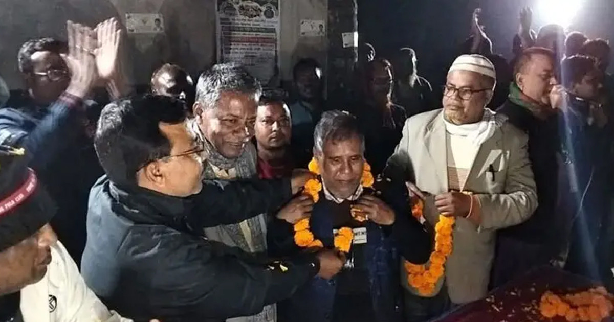 পাঁচ শতাধিক নেতাকর্মী নিয়ে বিএনপিতে যোগ দিলেন জাতীয় পার্টির আতা