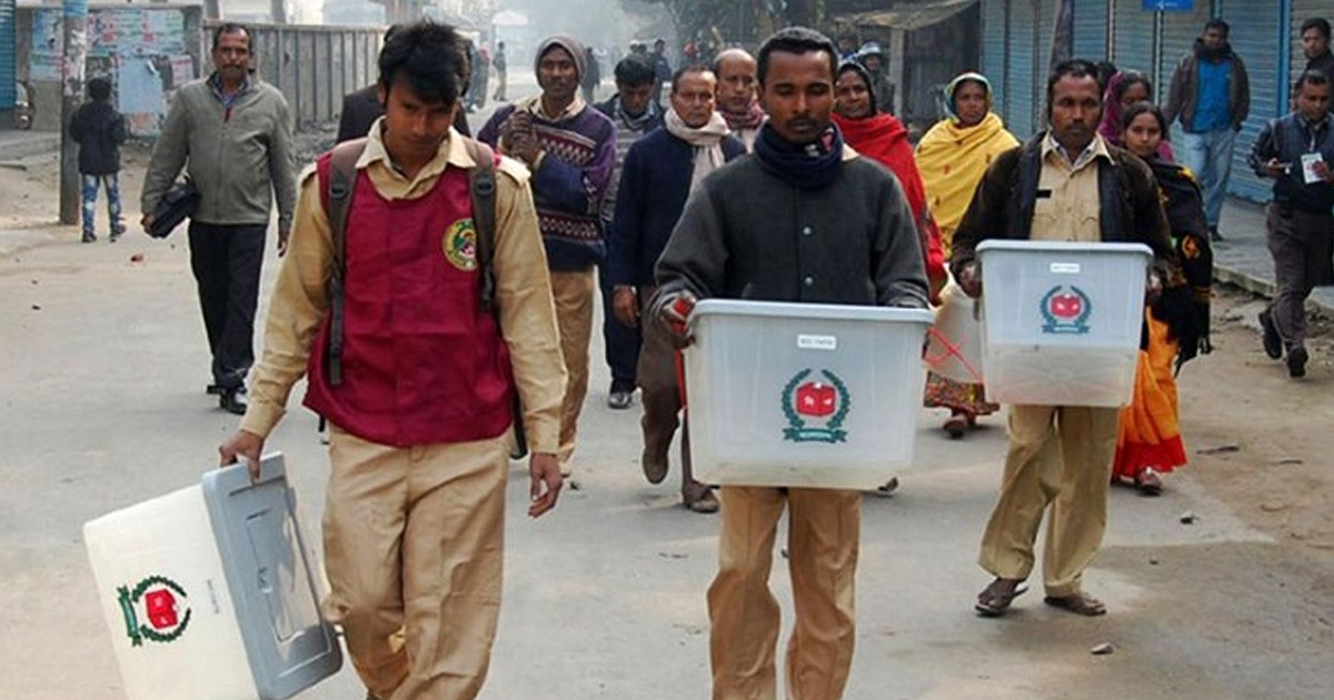 সারাদেশে ভোট উৎসব, কেন্দ্রে-কেন্দ্রে যাচ্ছে ব্যালট