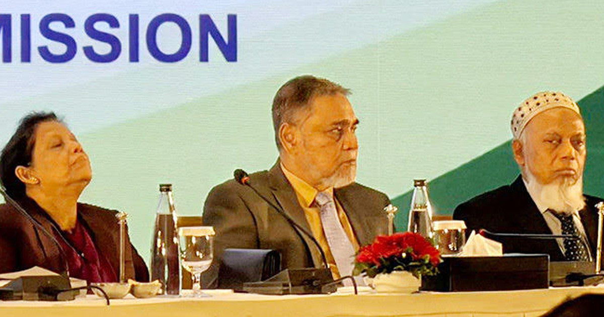 আমরা যে কমিটমেন্ট দিয়েছি, সেটাকেই ফোকাসে রেখে এগিয়ে যাচ্ছি : সিইসি