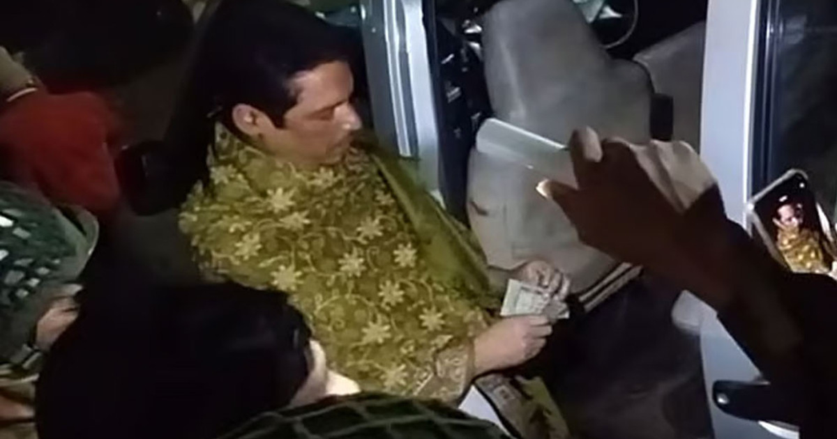 সাড়ে ১০ লাখ টাকাসহ প্রার্থীর গাড়ি জব্দ