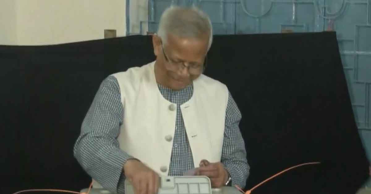 ভোট দিলেন ড. মুহাম্মদ ইউনূস