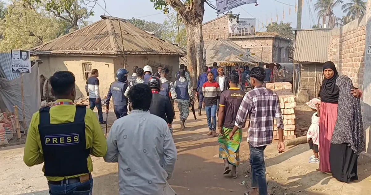 বিএনপি-জামায়াতের তুমুল সংঘর্ষ