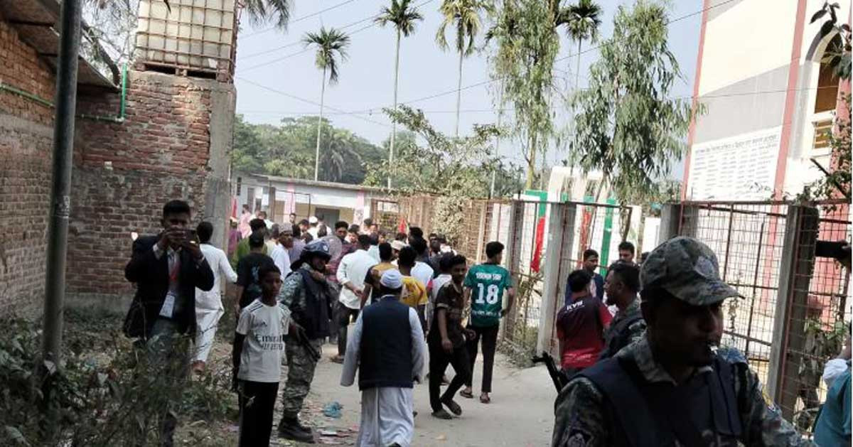 আনোয়ারায় দুই প্রার্থীর সমর্থকদের সংঘ*র্ষ