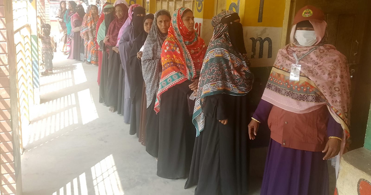 ফরিদপুর-৪ আসনে নারী ভোটারদের উপস্থিতি বেশি