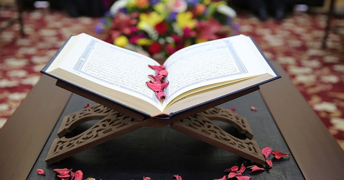 যে ভালোবাসা জান্নাতের পথ দেখায়