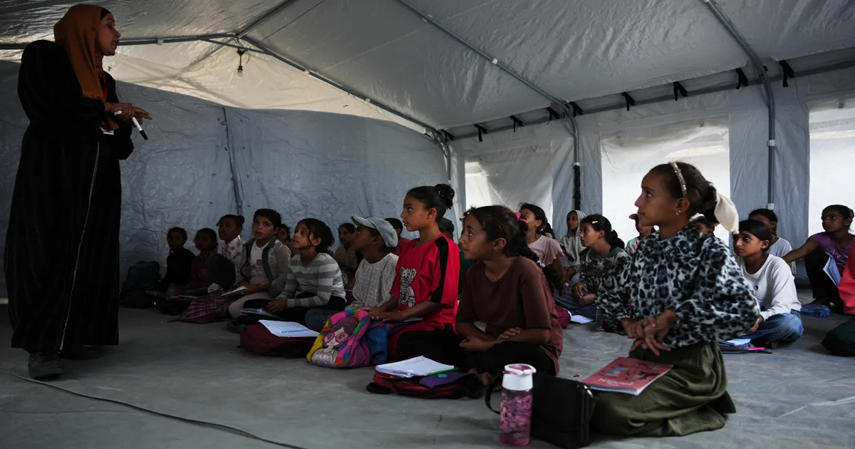 গাজায় ইসরায়েলি হামলায় ক্ষতিগ্রস্ত ৯০ শতাংশ স্কুল