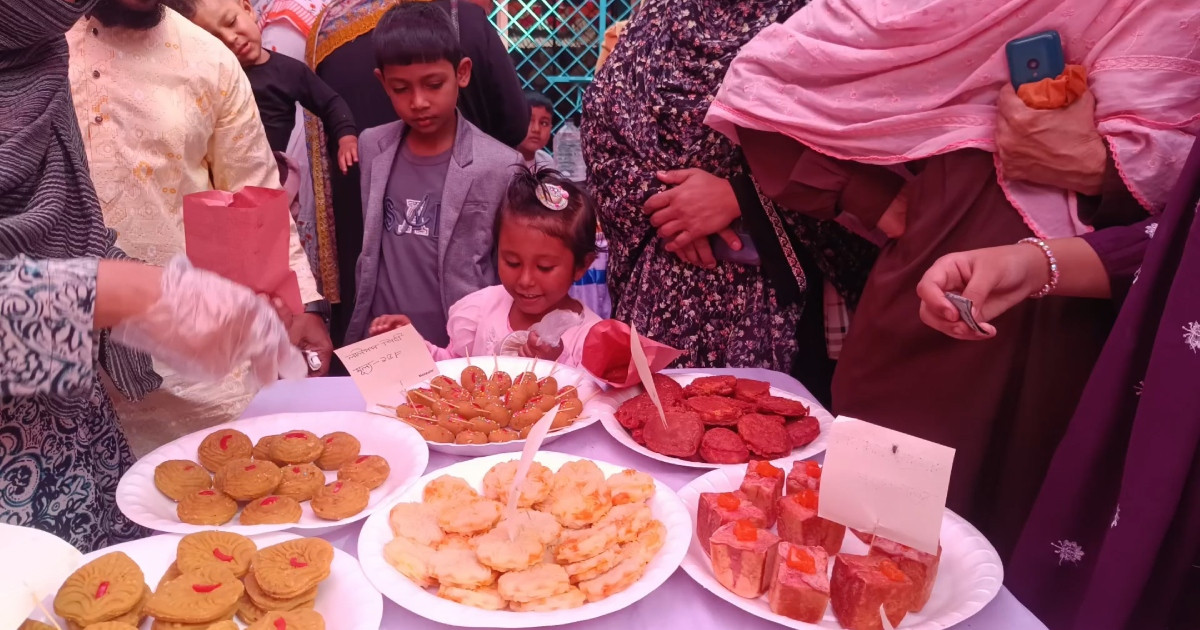 ঝিনাইদহে পিঠা মেলা ও বসন্ত উৎসব