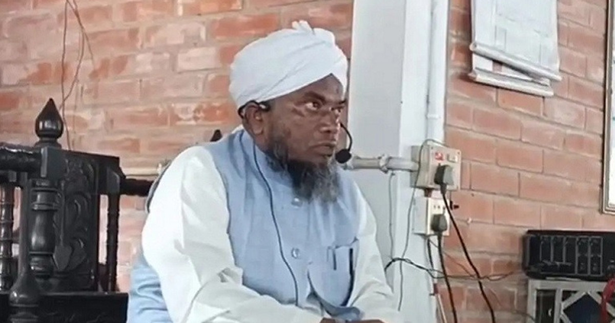 মসজিদের মিম্বর থেকে সংসদে ইমাম