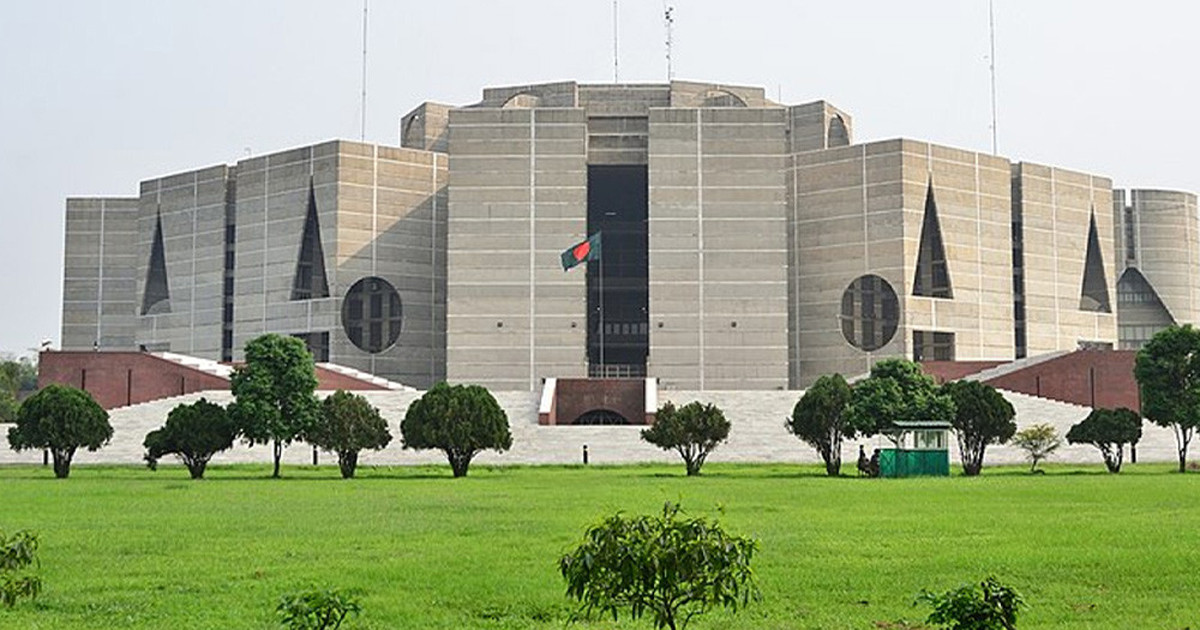 এমপিদের বেতন কত টাকা?