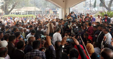 রংপুরে ফলাফল পুনর্গণনার দাবি, ডিসি অফিস ঘেরাও