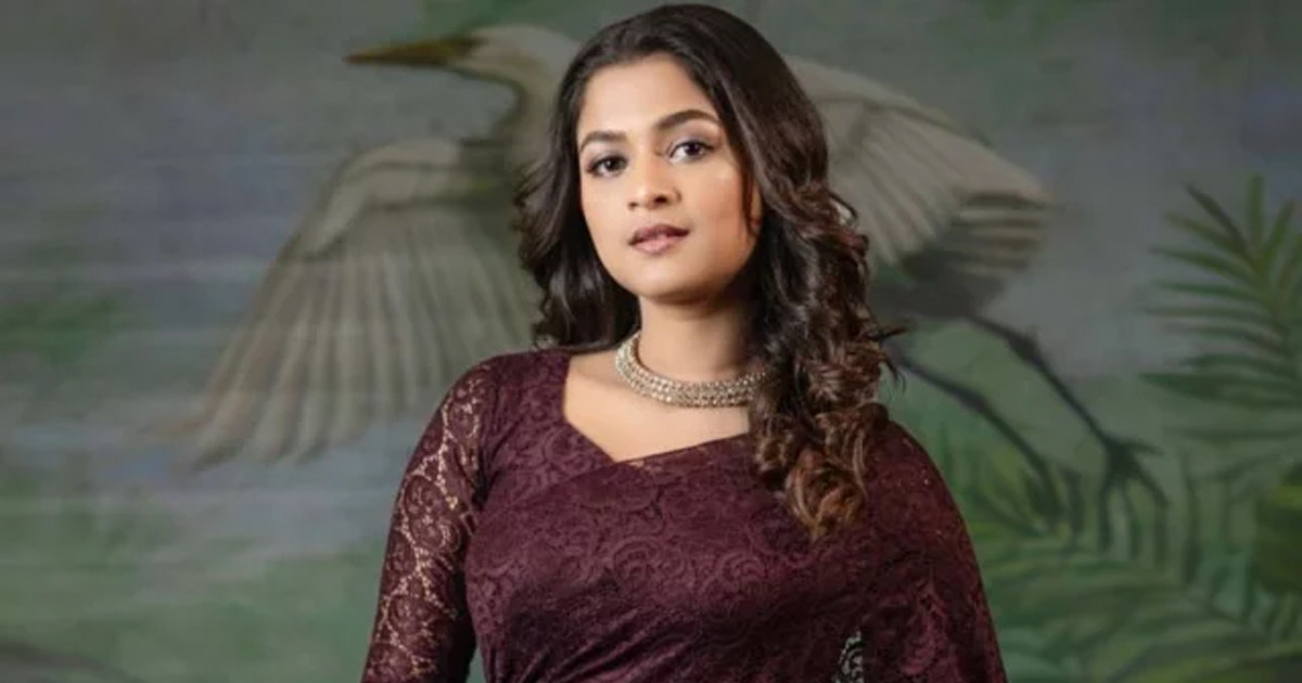 প্রথম প্রেমের অভিজ্ঞতা কেমন ছিলো জানালেন সাদিয়া