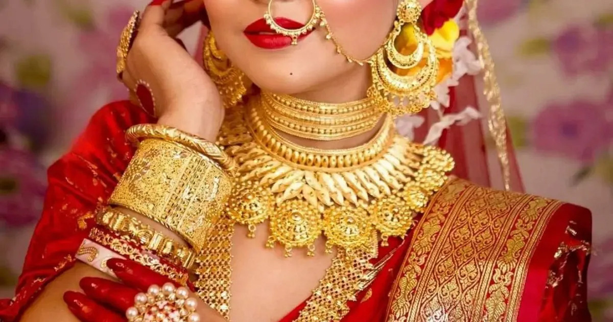 দেশের বাজারে আজ কত দামে বিক্রি হচ্ছে স্বর্ণ