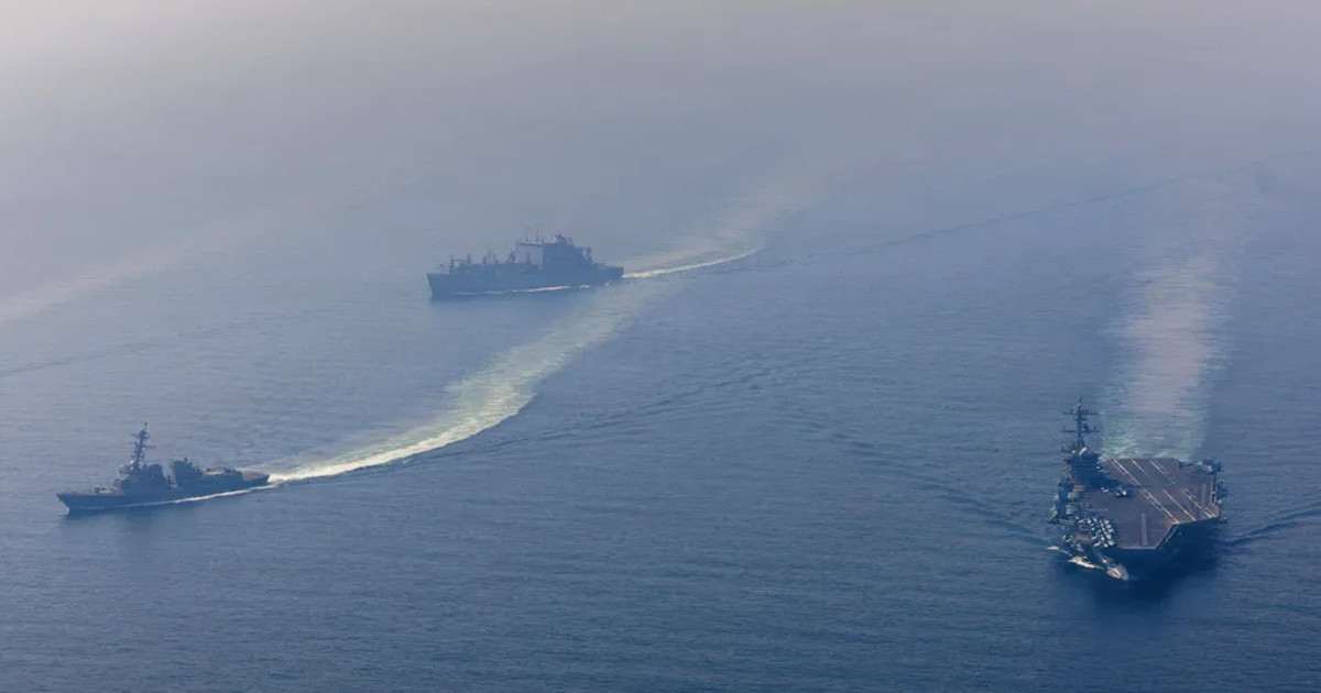 ইরানের কাছে মার্কিন যুদ্ধজাহাজ মোতায়েন