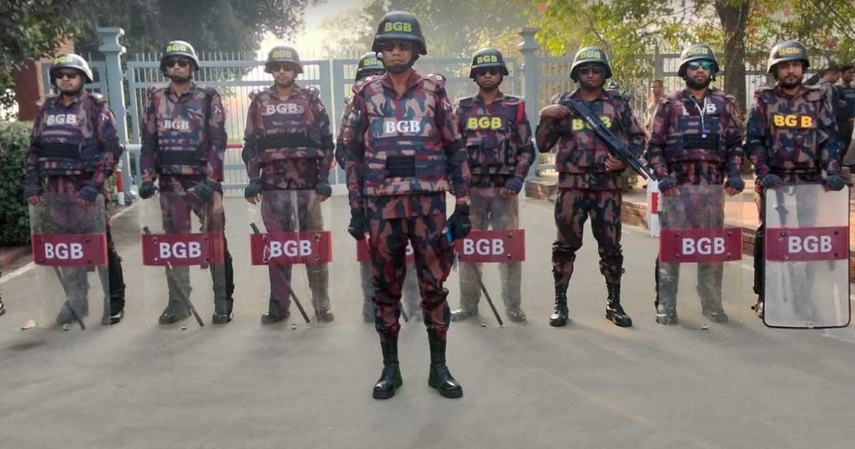 সংসদ ভবন এলাকায় ১২ প্লাটুন বিজিবি মোতায়েন