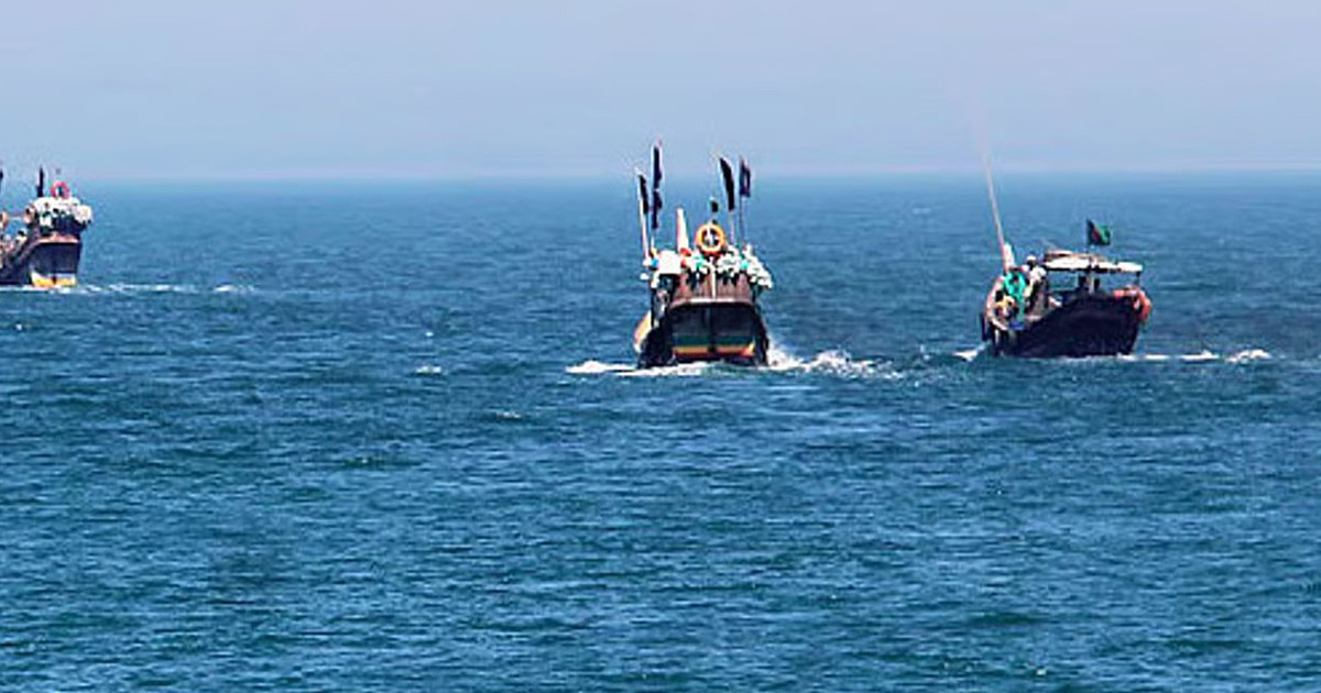 নাফ নদী থেকে ৫ বাংলাদেশিকে ধরে নিয়ে গেলো আরাকান আর্মি