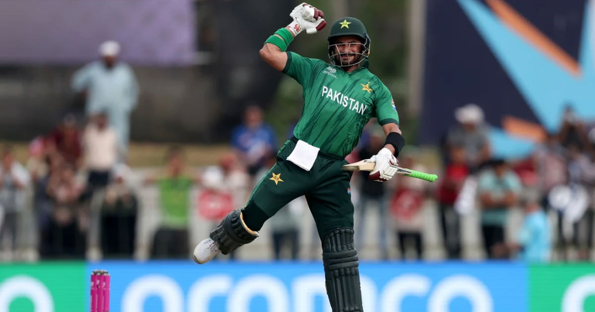 সুপার এইটে পাকিস্তান, ফারহানের সেঞ্চুরি