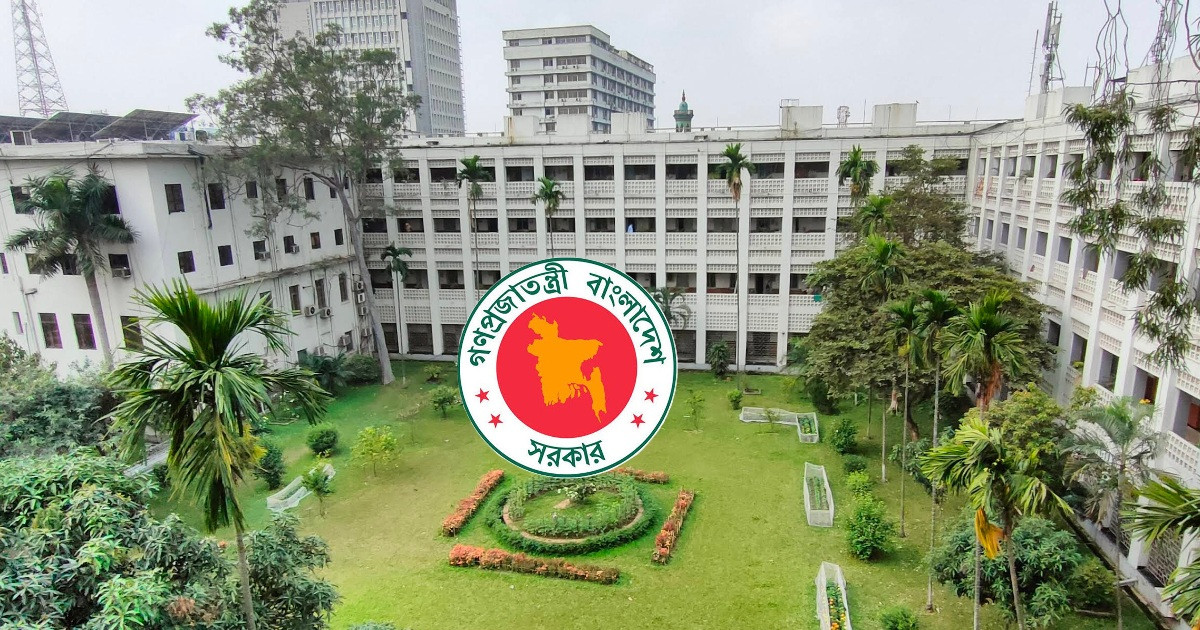 ফের সংশোধন: সাপ্তাহিক ছাড়াও বছরে ছুটি দাঁড়ালো যতদিনে