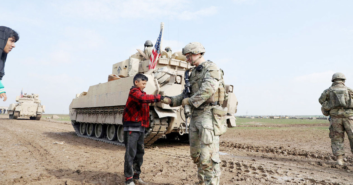 সিরিয়া থেকে সব সেনা প্রত্যাহার করে নিচ্ছে যুক্তরাষ্ট্র