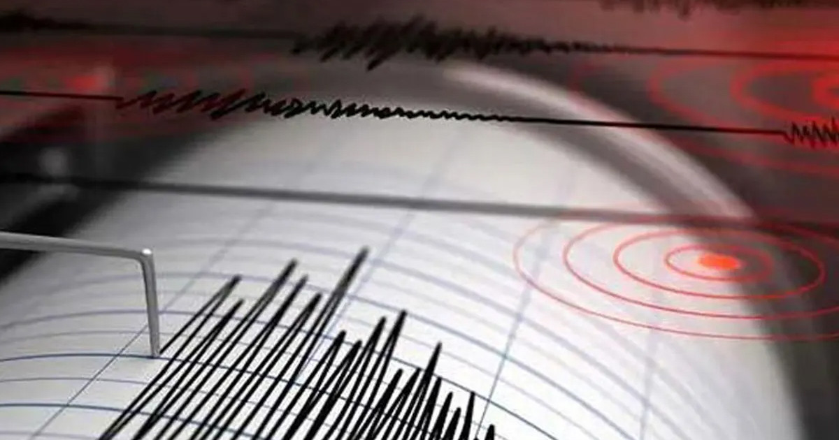 ভূমিকম্পে কাঁপল দেশ