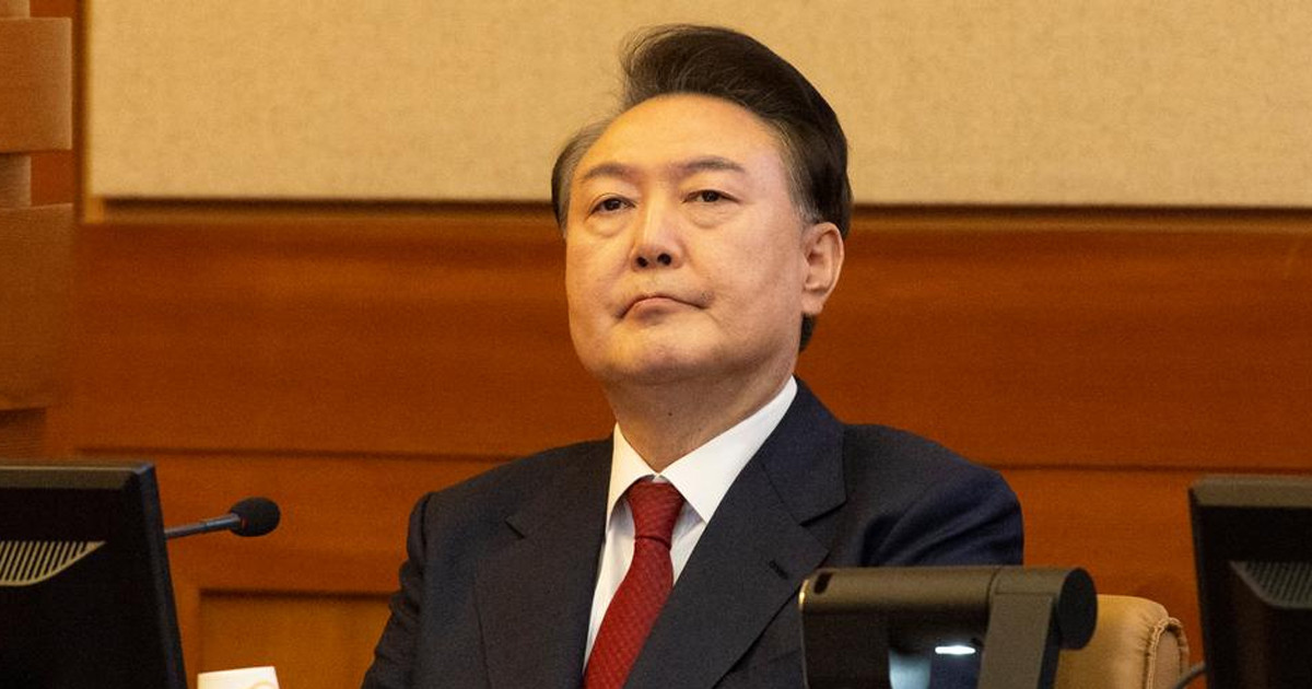 দক্ষিণ কোরিয়ার সাবেক প্রেসিডেন্টের যাবজ্জীবন কারাদণ্ড