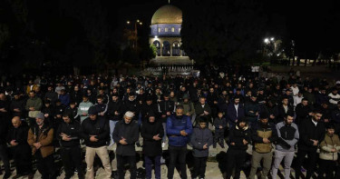 সব বাধা ডিঙিয়ে একত্রিত মুসলিমরা, আল-আকসায় প্রথম তারাবিহ সম্পন্ন