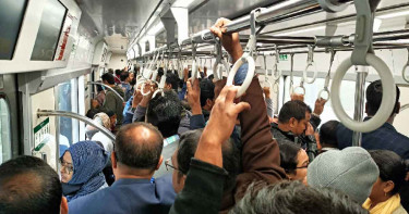 মেট্রোরেলে চড়তে আজ থেকে মানতে হবে যেসব নির্দেশনা