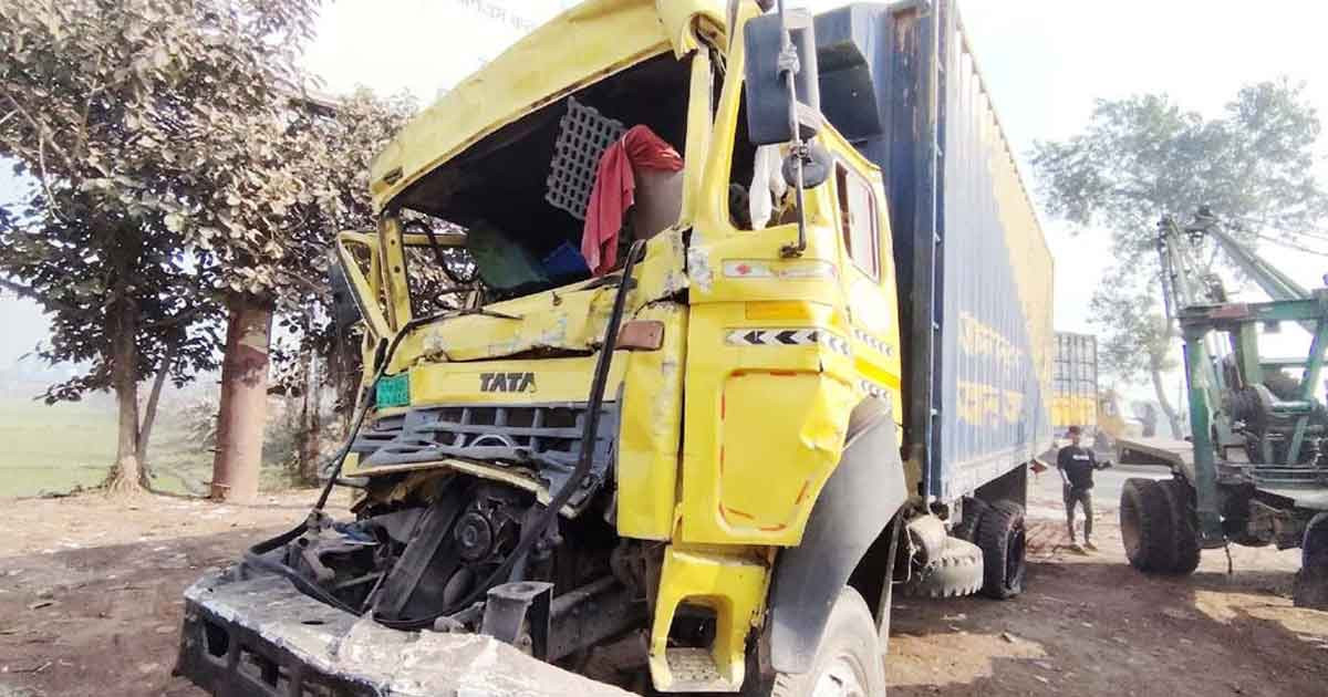 চৌদ্দগ্রামে সড়ক দুর্ঘটনায় চালকের মৃত্যু