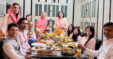 এবারও পরিবার নিয়ে ইফতার মিমের