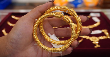 বিশ্ববাজারে স্বর্ণের দামে বড় লাফ, দেশ ভরি কত?