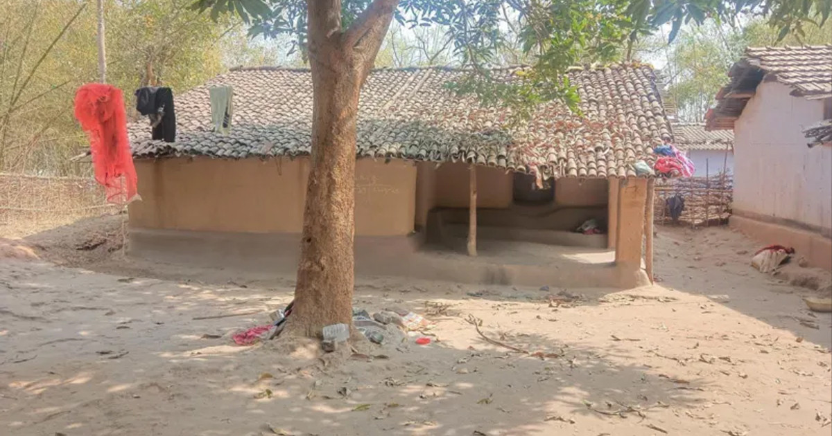 ভারতে ডাইনি অপবাদে মা ও ১০ মাসের শিশুকে পুড়িয়ে হত্যা