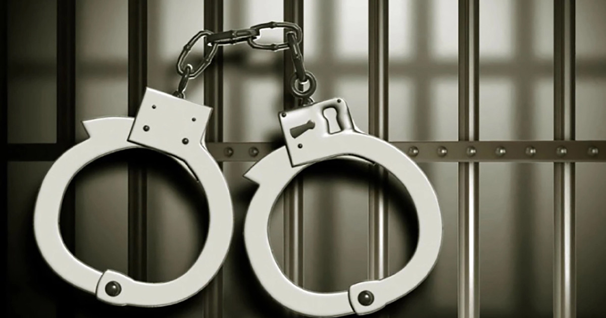 রমজানের প্রথম দিনেই খাবার খাওয়ার অভিযোগে গ্রেপ্তার ৯ মুসলমান