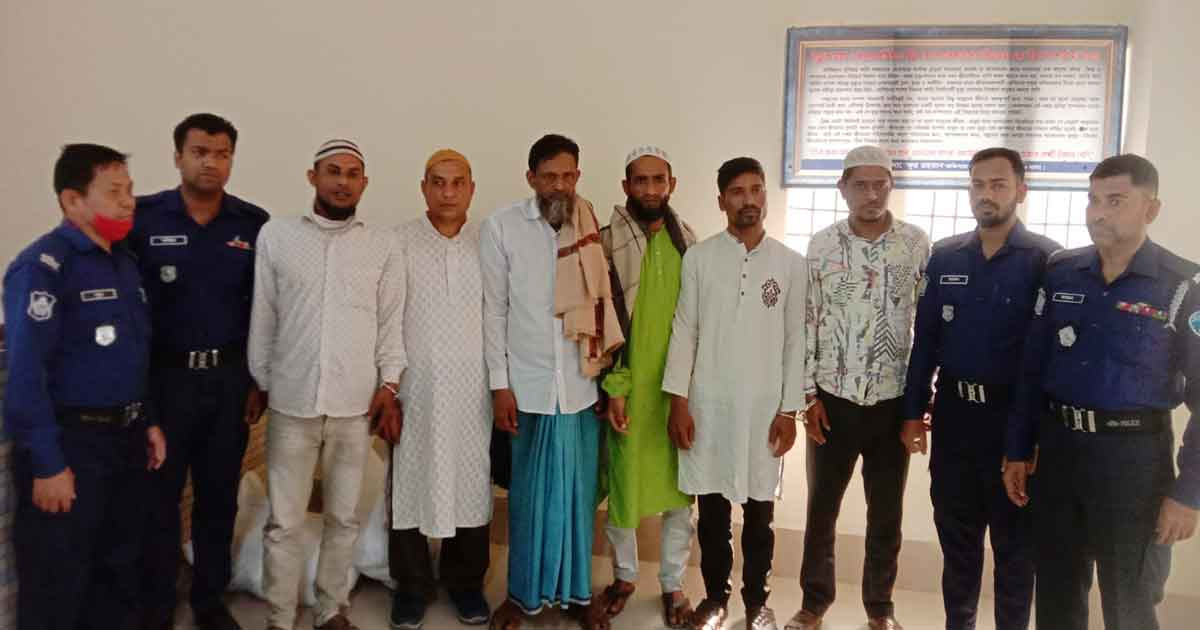 নোয়াখালীতে কার্যক্রম নিষিদ্ধ আ. লীগের ৬ নেতাকর্মী আটক