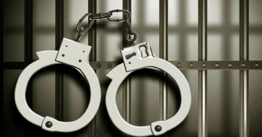 রমজানের প্রথম দিনেই খাবার খাওয়ার অভিযোগে গ্রেপ্তার ৯ মুসলমান