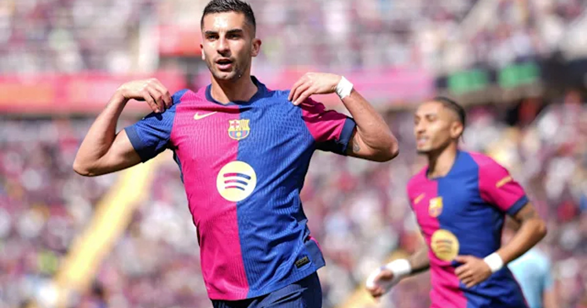 রিয়ালকে সরিয়ে শীর্ষস্থান দখল করল বার্সেলোনা