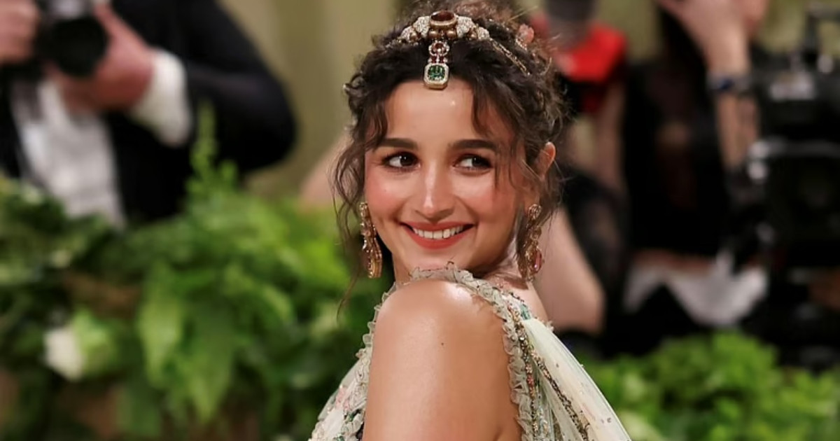 ‘বাফটা’র মঞ্চে আলিয়ার ঝলক, প্রশংসায় পঞ্চমুখ নেটদুনিয়া