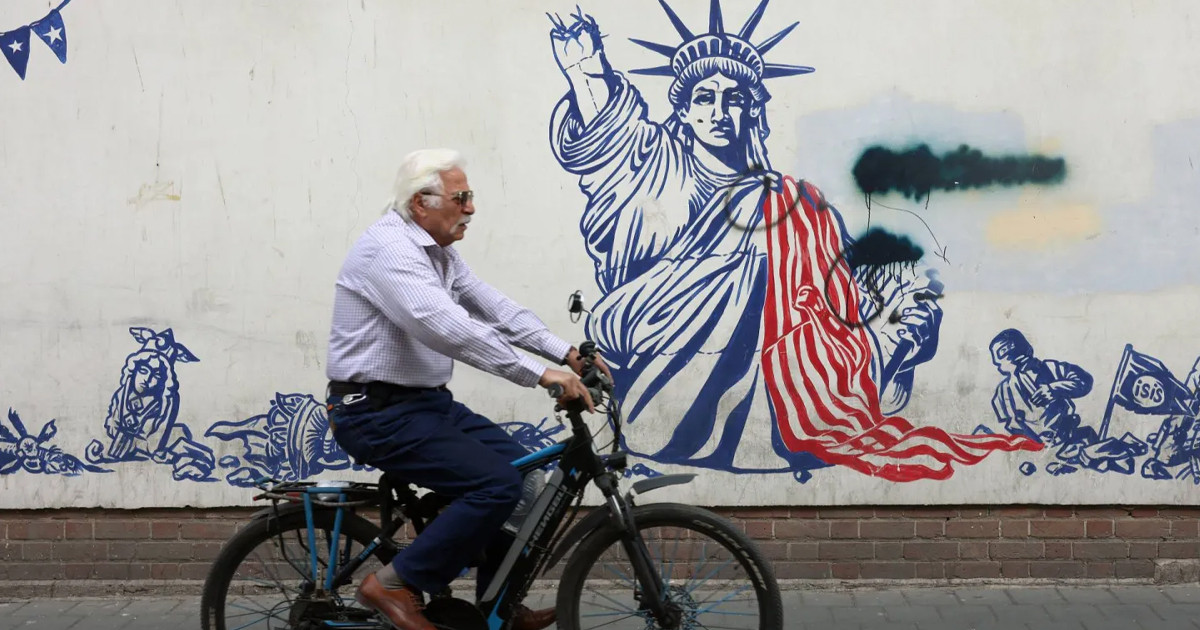 ভারতীয় নাগরিকদের দ্রুত ইরান ছাড়ার নির্দেশ