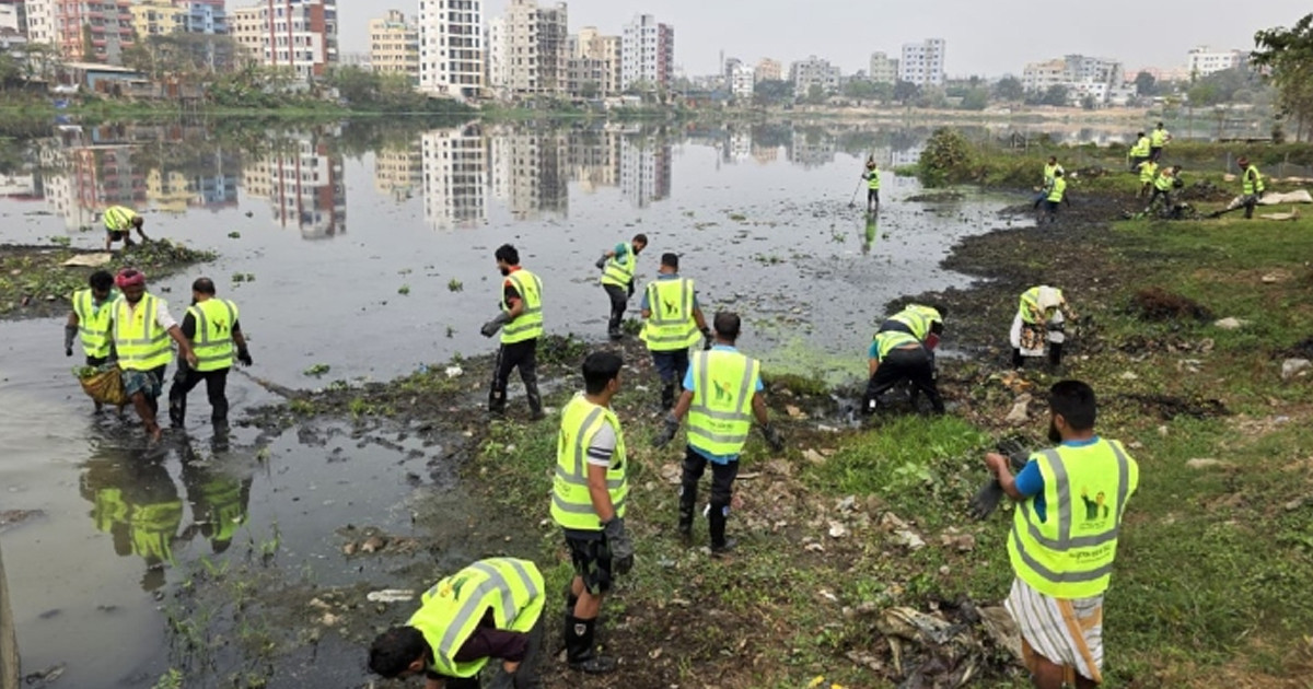 বিএনপির পরিষ্কারাভিযানে প্রাণ ফিরছে রাজধানীর খাল-ডোবা-নালার